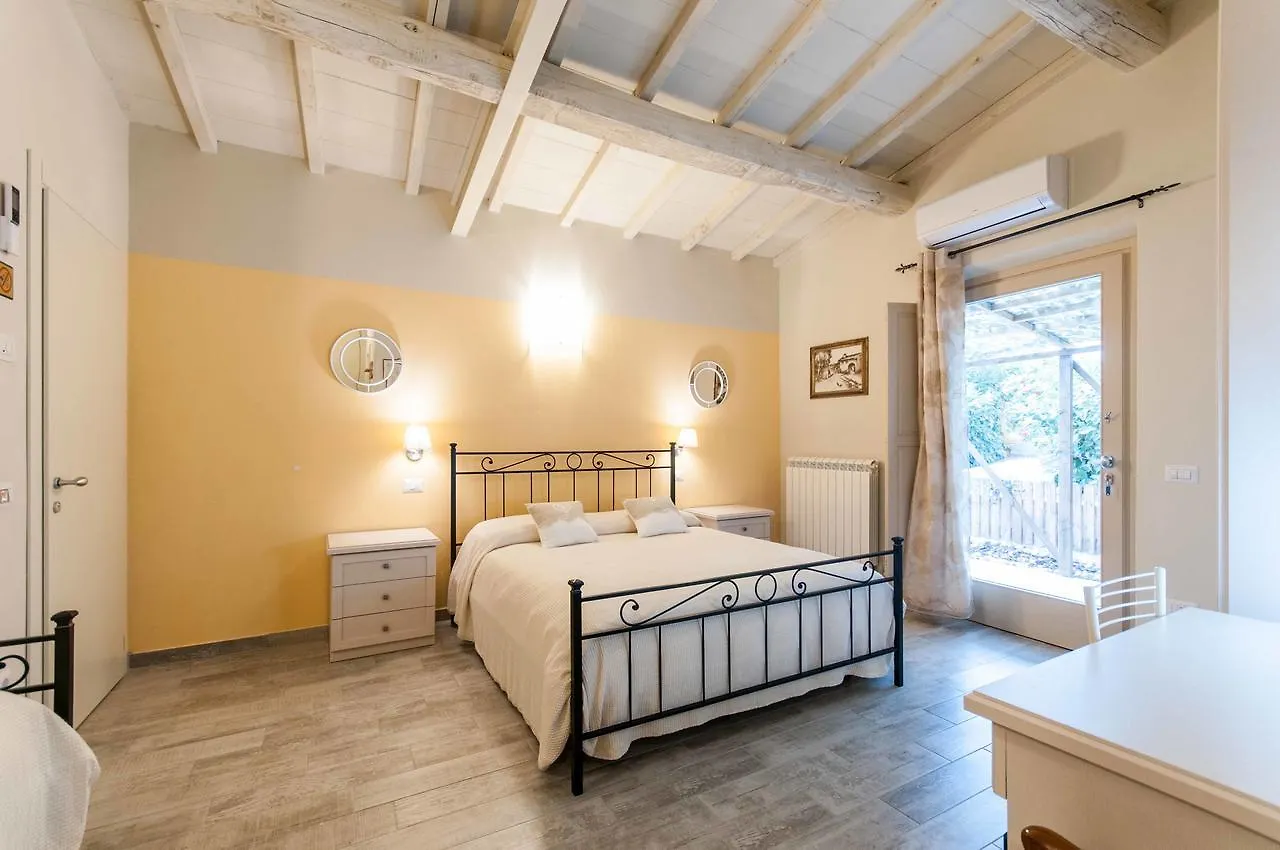 Farm stay Il Lavandeto - Farmhouse In The City Siena